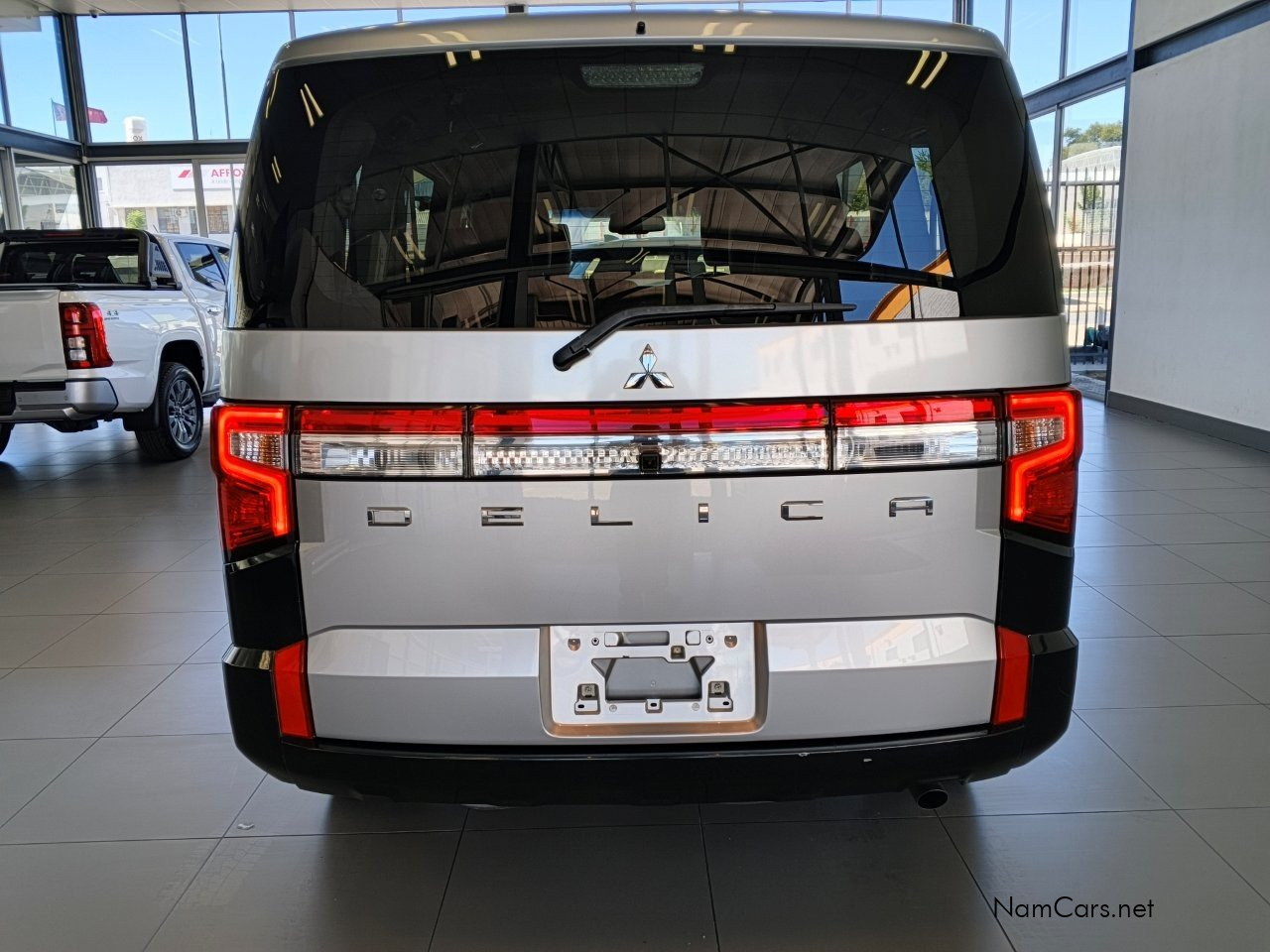 2026 Mitsubishi Delica photo 4