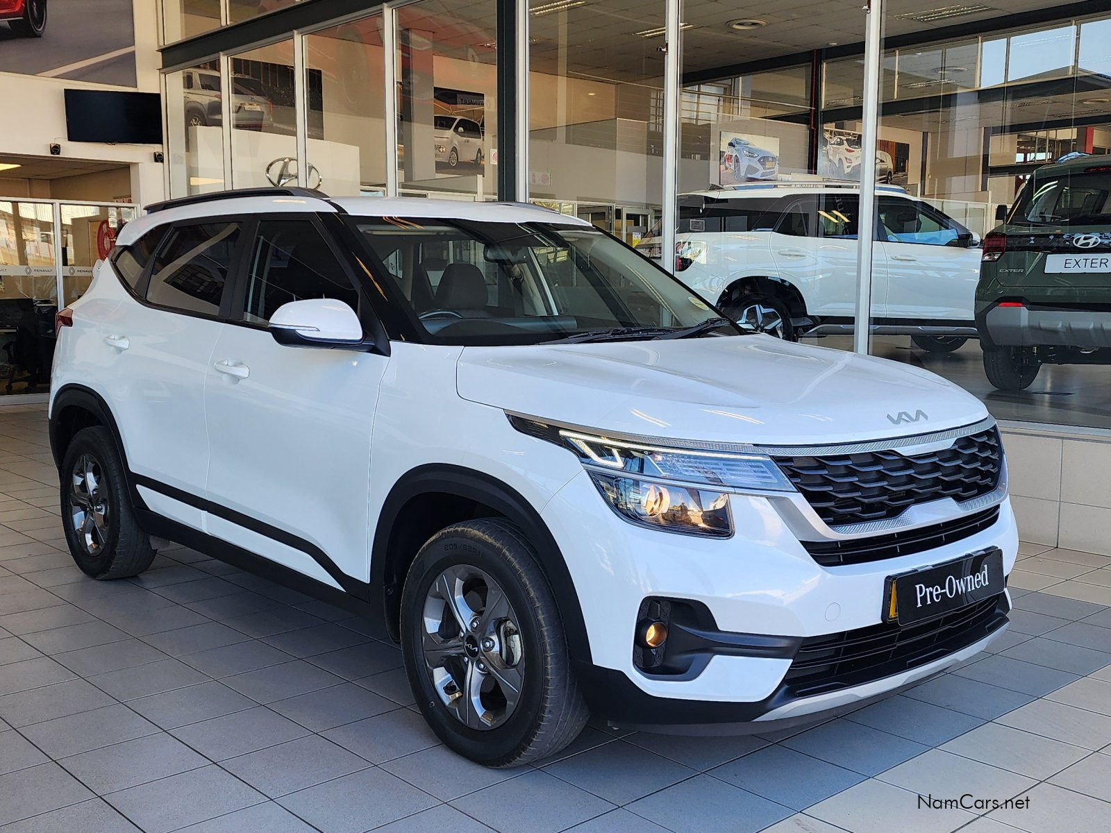 2023 Kia Seltos photo 1