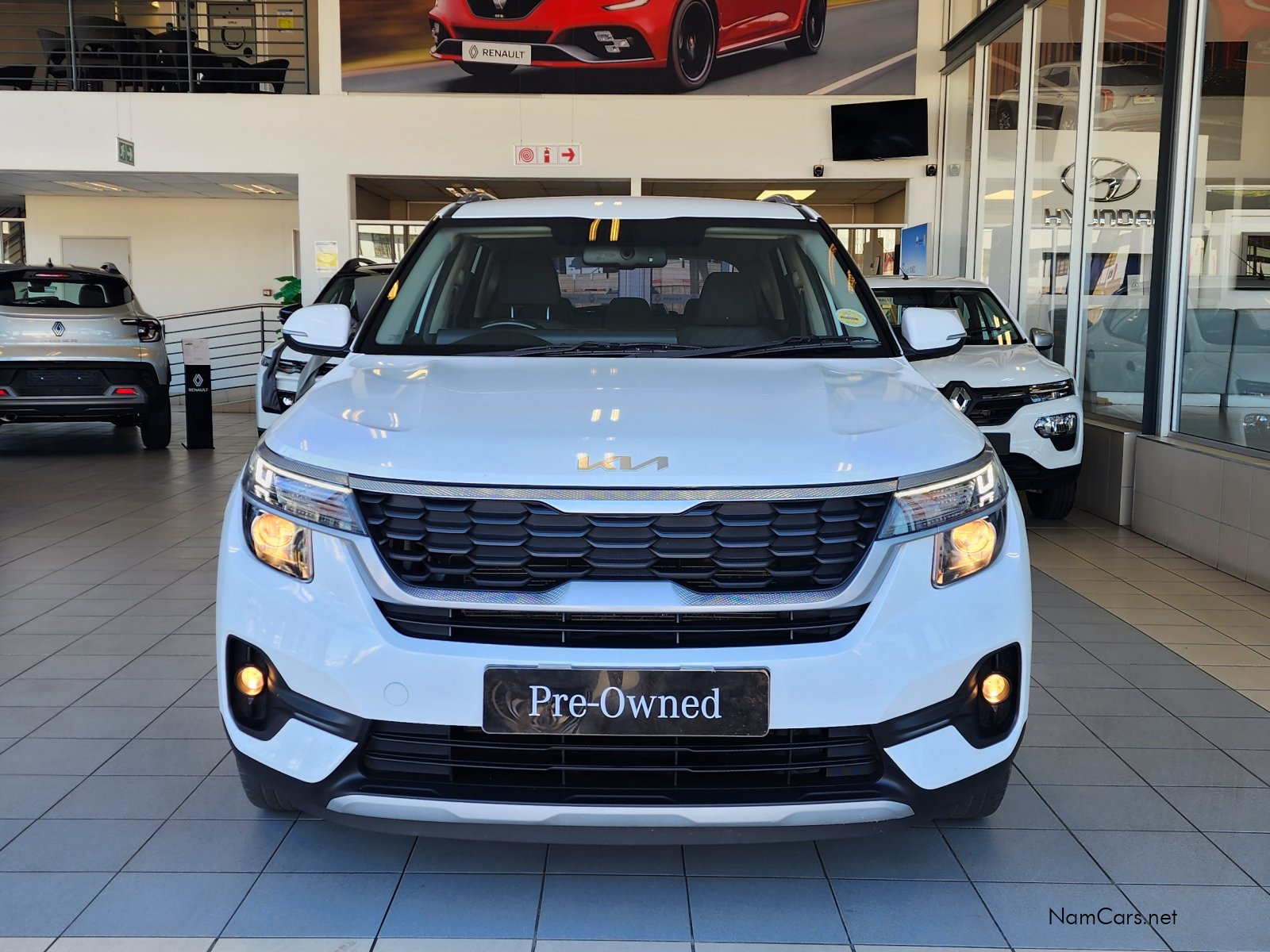 2023 Kia Seltos photo 2