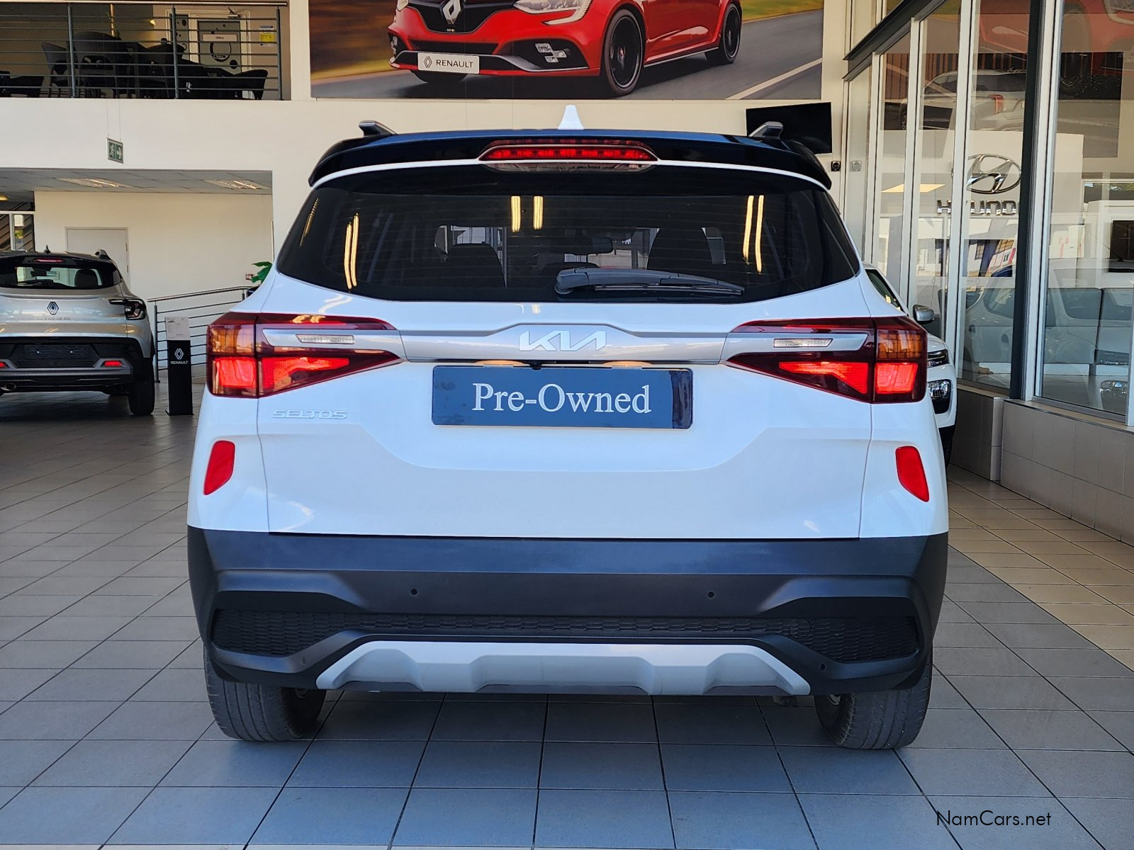 2023 Kia Seltos photo 3