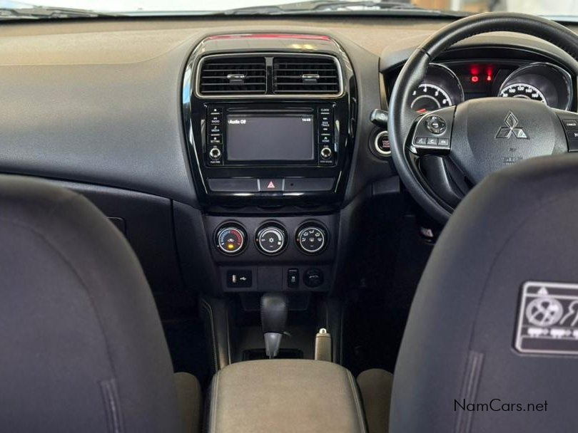 2023 Mitsubishi ASX photo 5