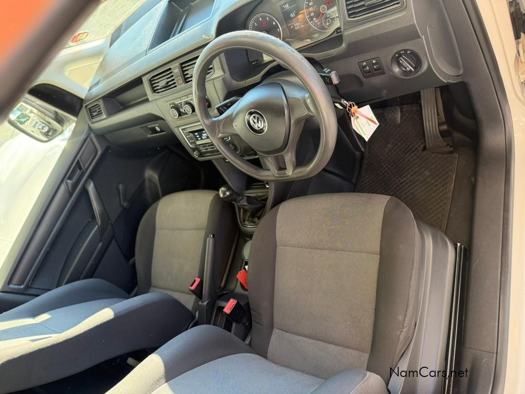 2019 Volkswagen Caddy photo 2