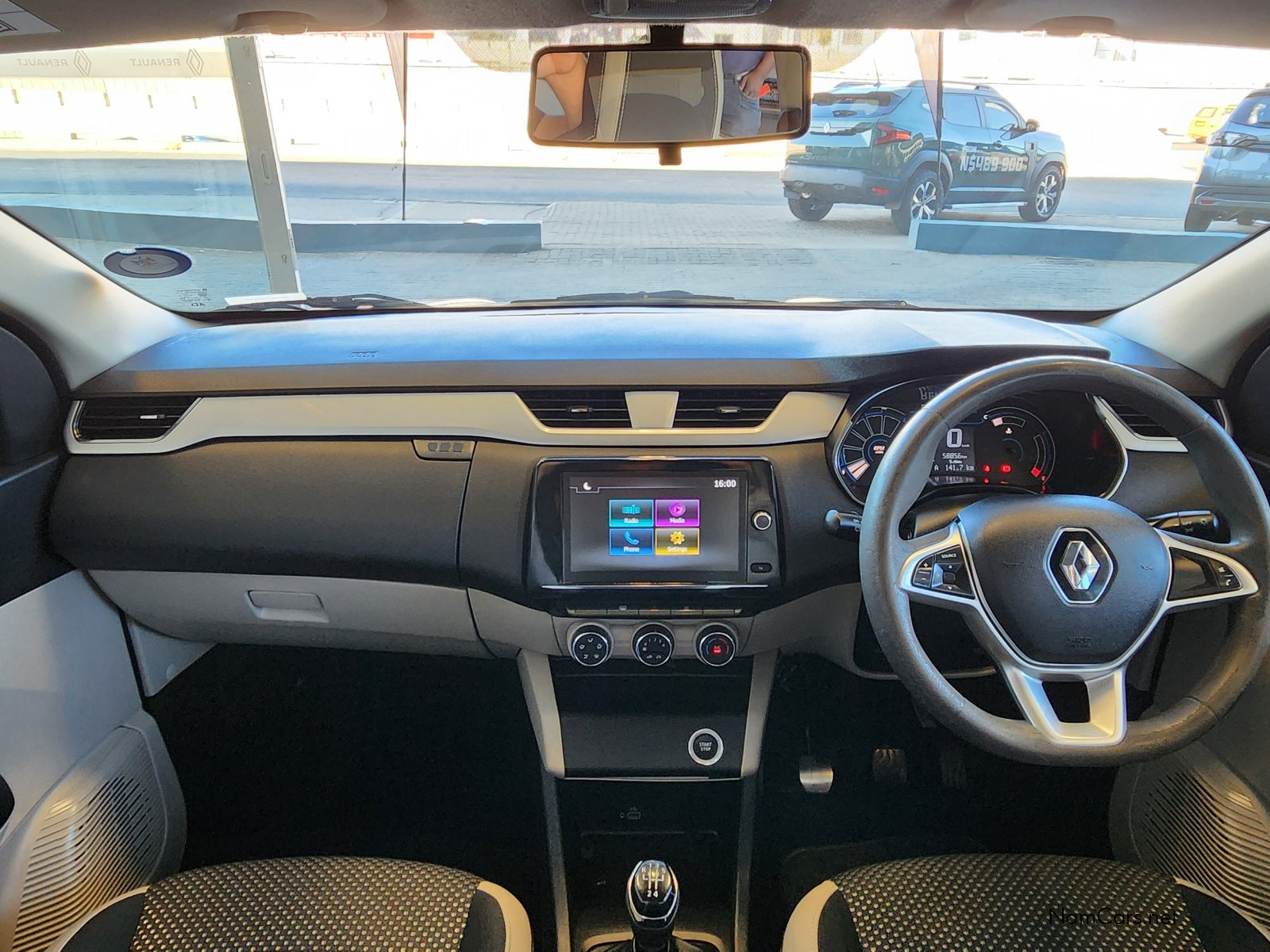 2023 Renault Triber photo 4