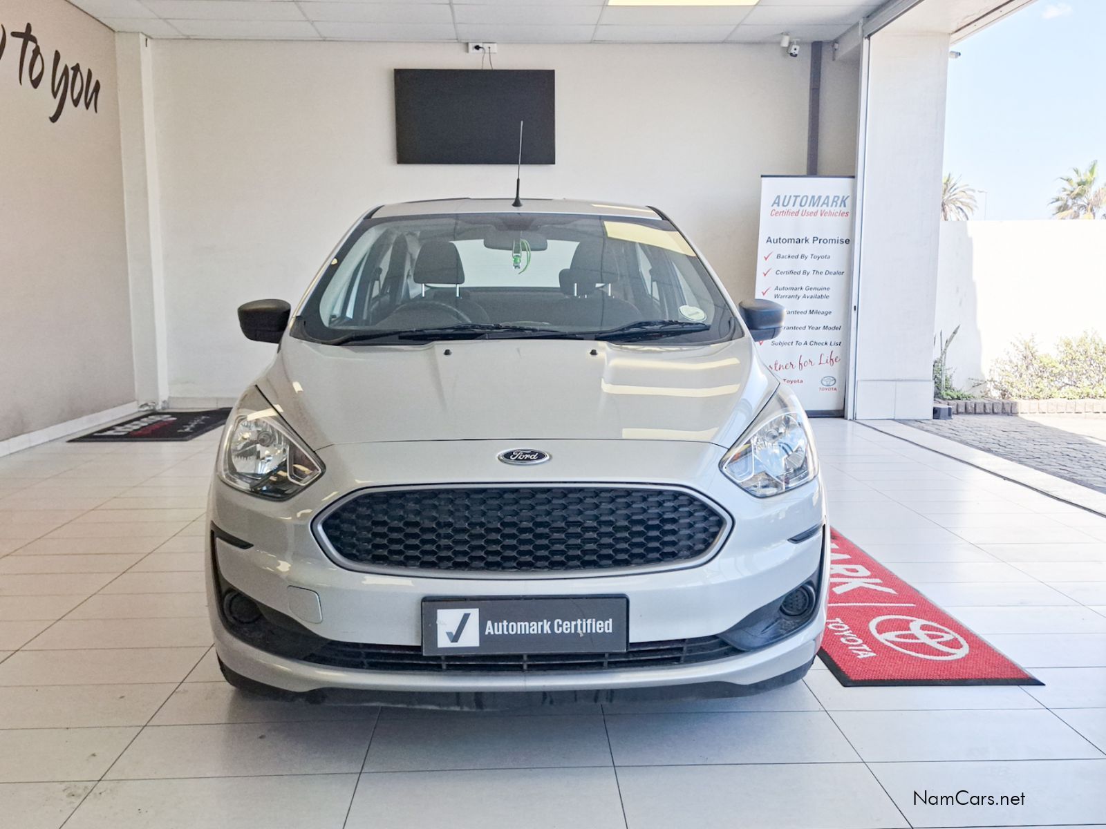 2019 Ford Figo photo 2
