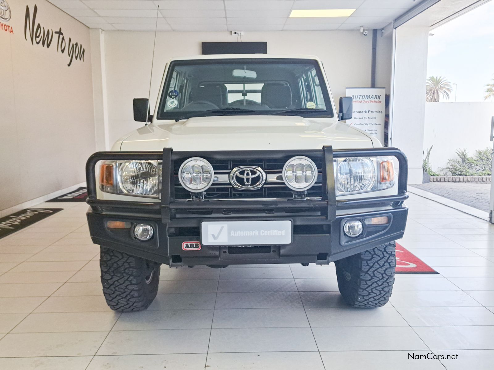 2021 Toyota Land Cruiser photo 2