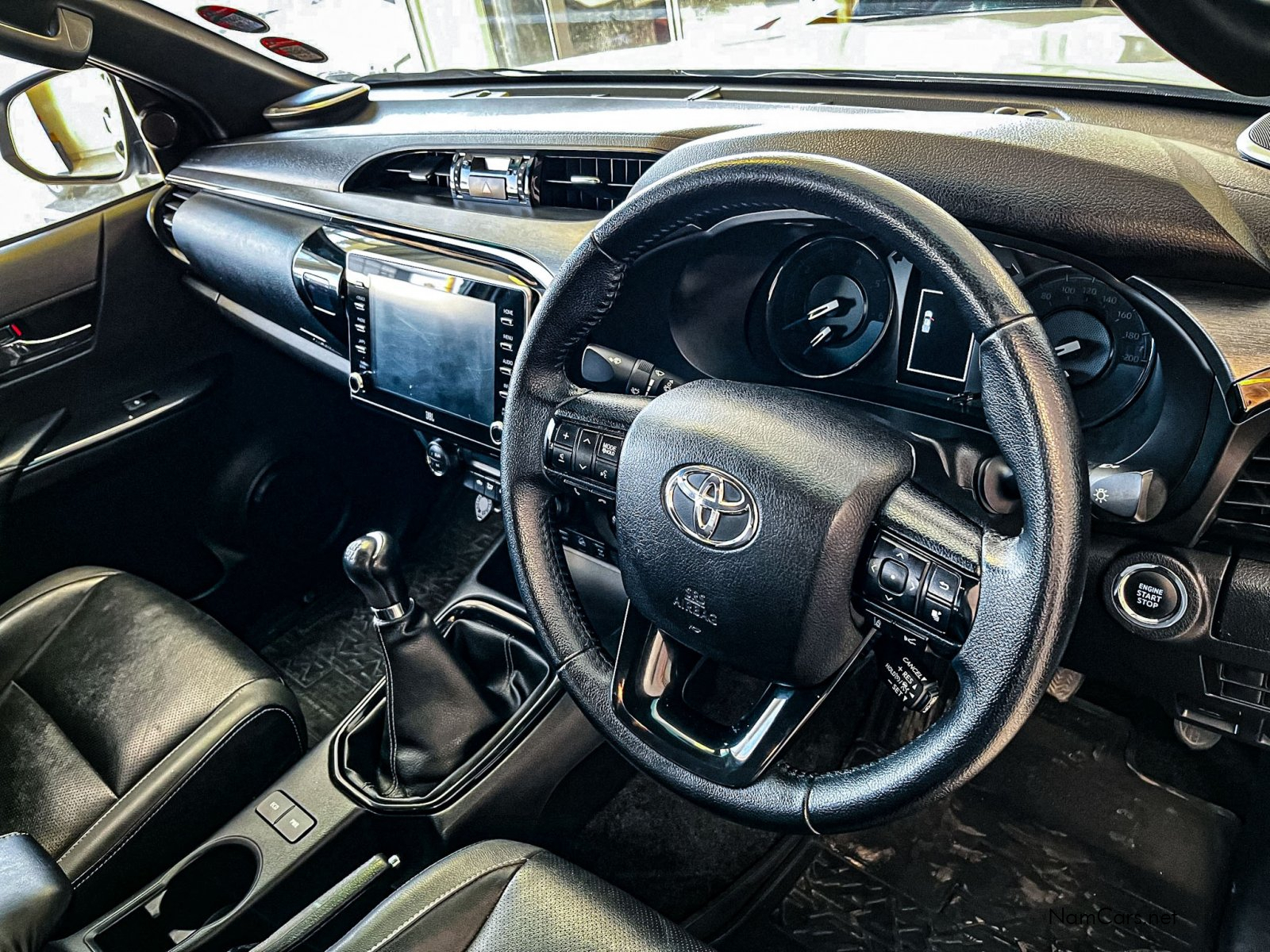 2022 Toyota Hilux photo 6