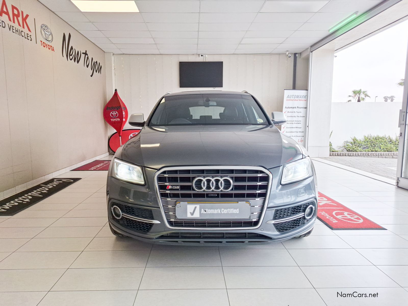 2014 Audi SQ5 photo 2