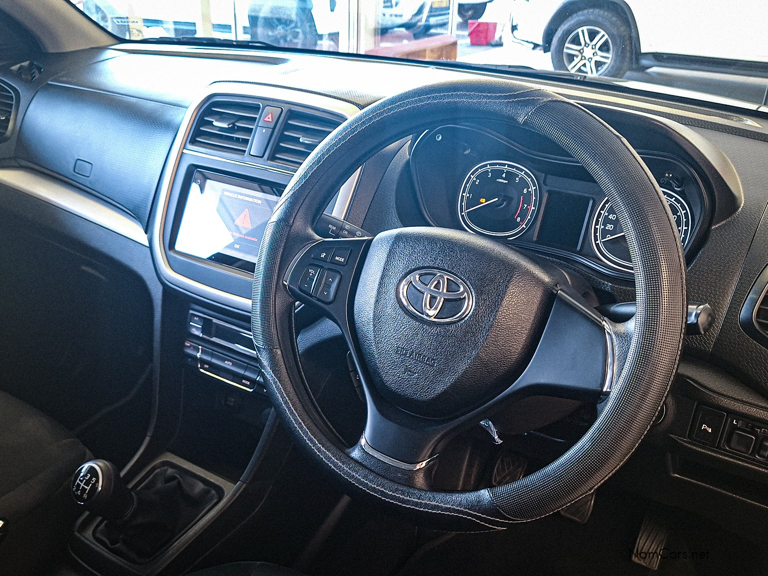 2023 Toyota Urban Cruiser photo 5