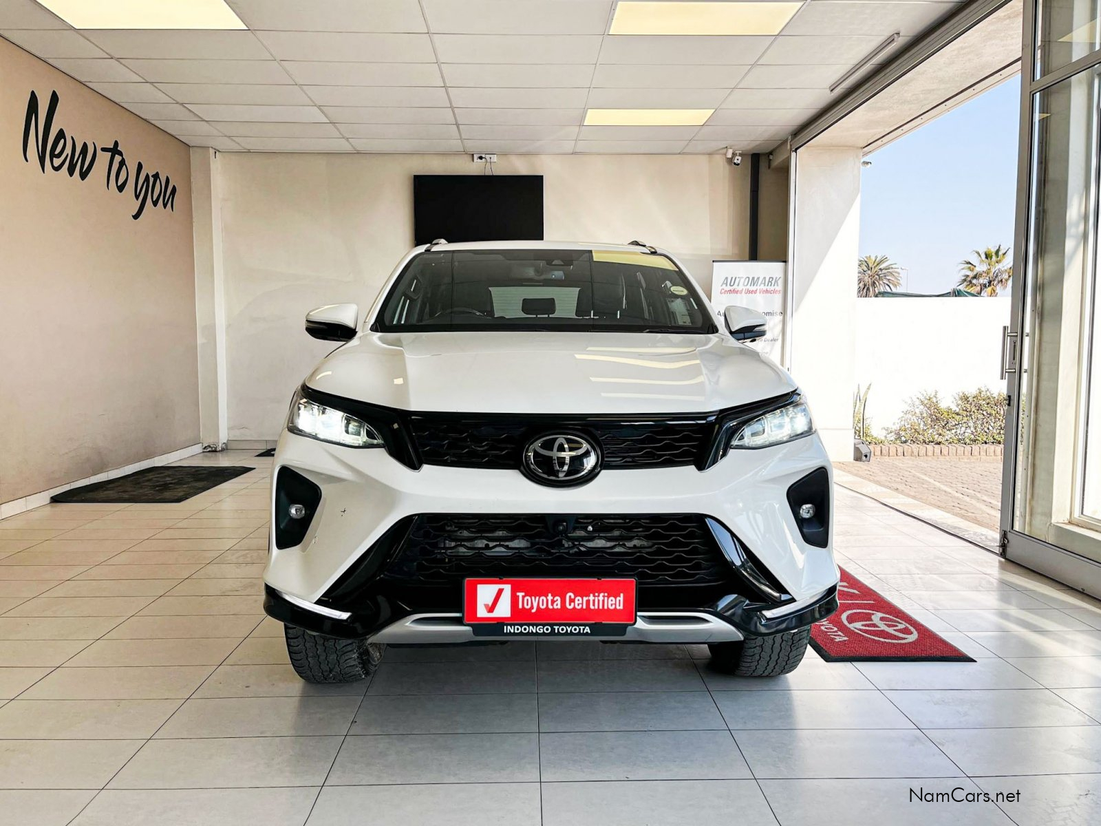 2023 Toyota Fortuner photo 2