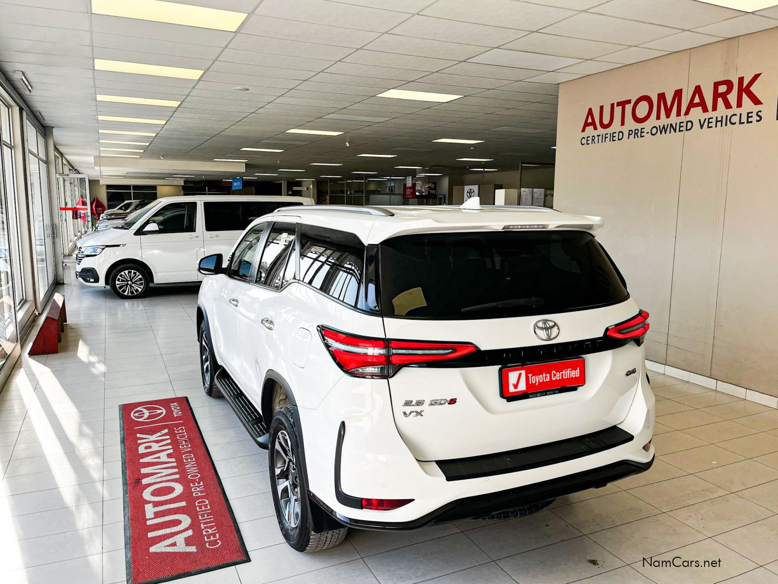 2023 Toyota Fortuner photo 4