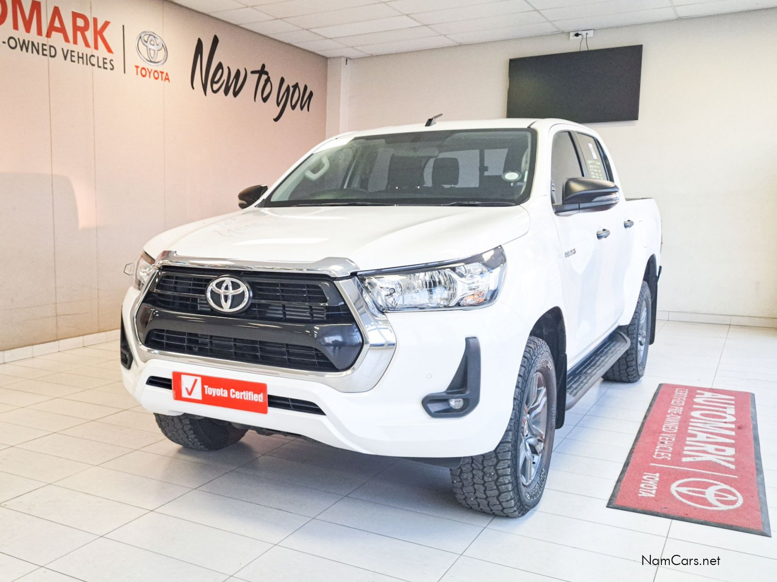 2022 Toyota Hilux photo 1