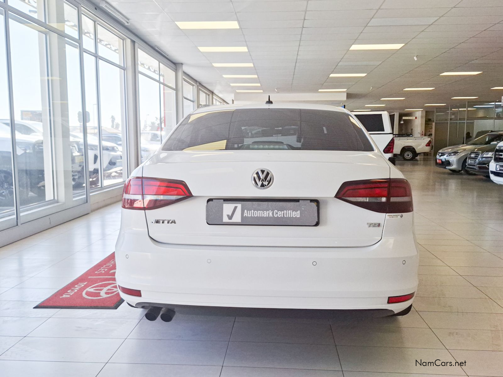 2018 Volkswagen Jetta photo 3