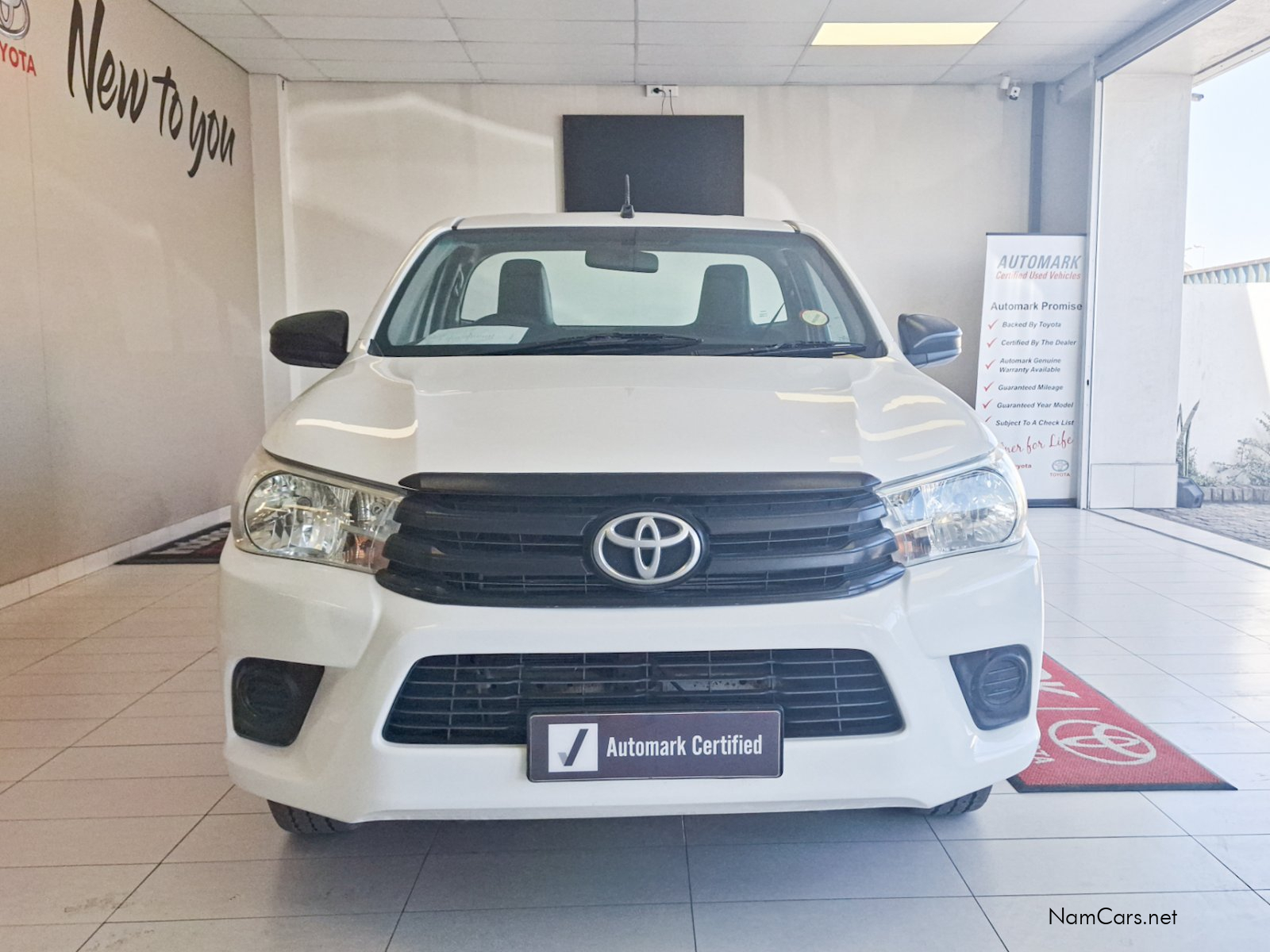 2019 Toyota Hilux photo 2