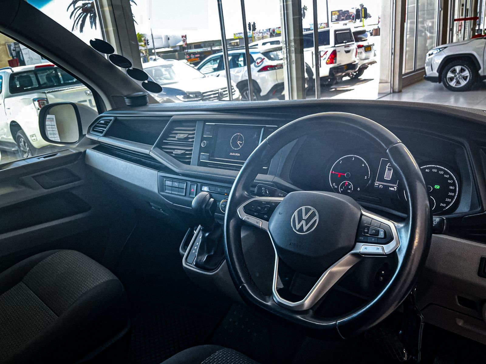 2023 Volkswagen Kombi photo 5