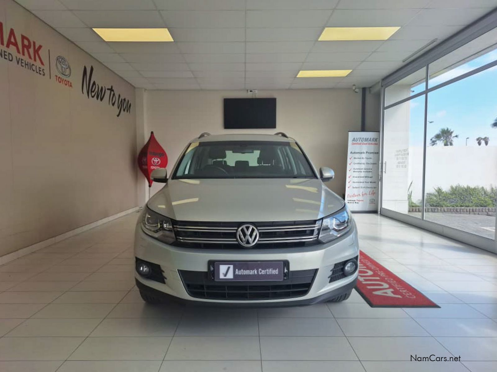 2015 Volkswagen Tiguan photo 2