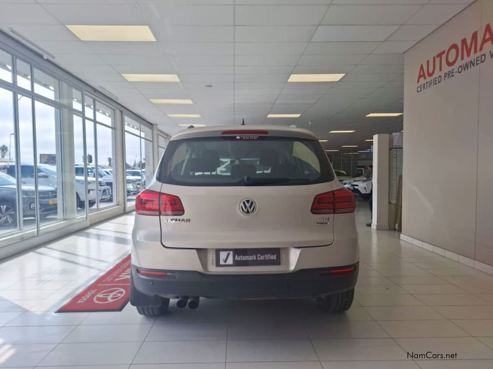 2015 Volkswagen Tiguan photo 3