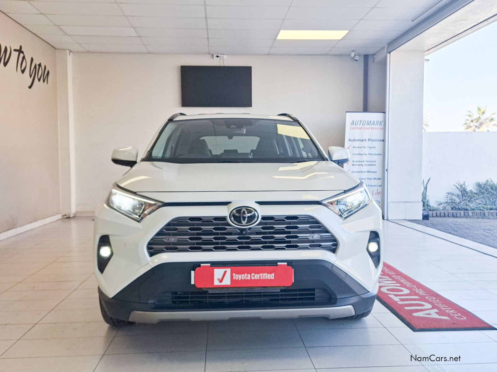 2022 Toyota Rav4 photo 2