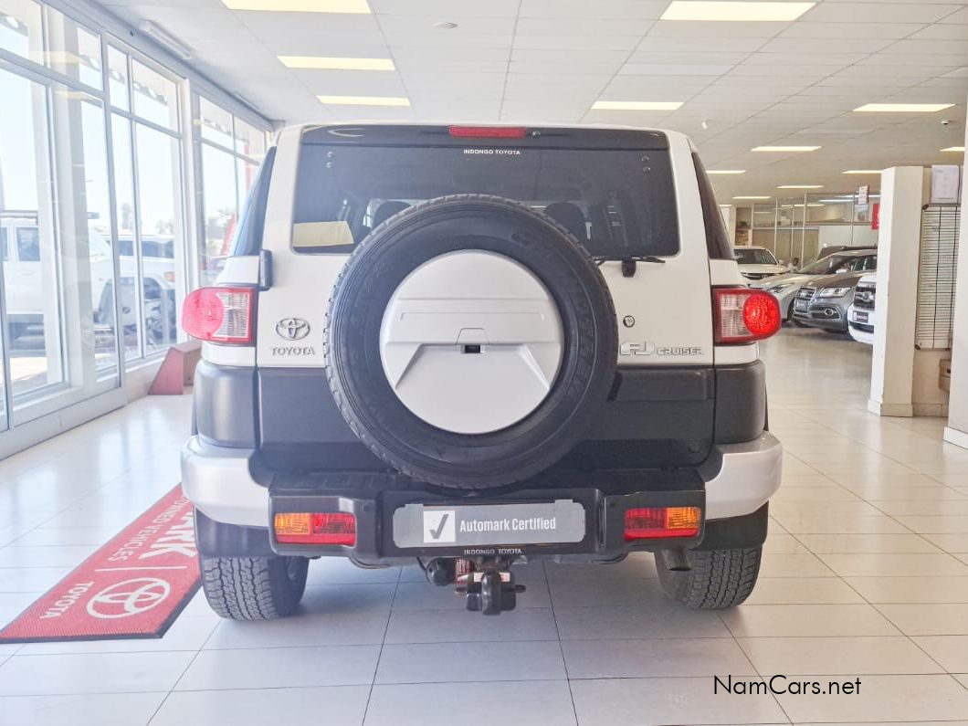 2019 Toyota FJ Cruiser photo 3