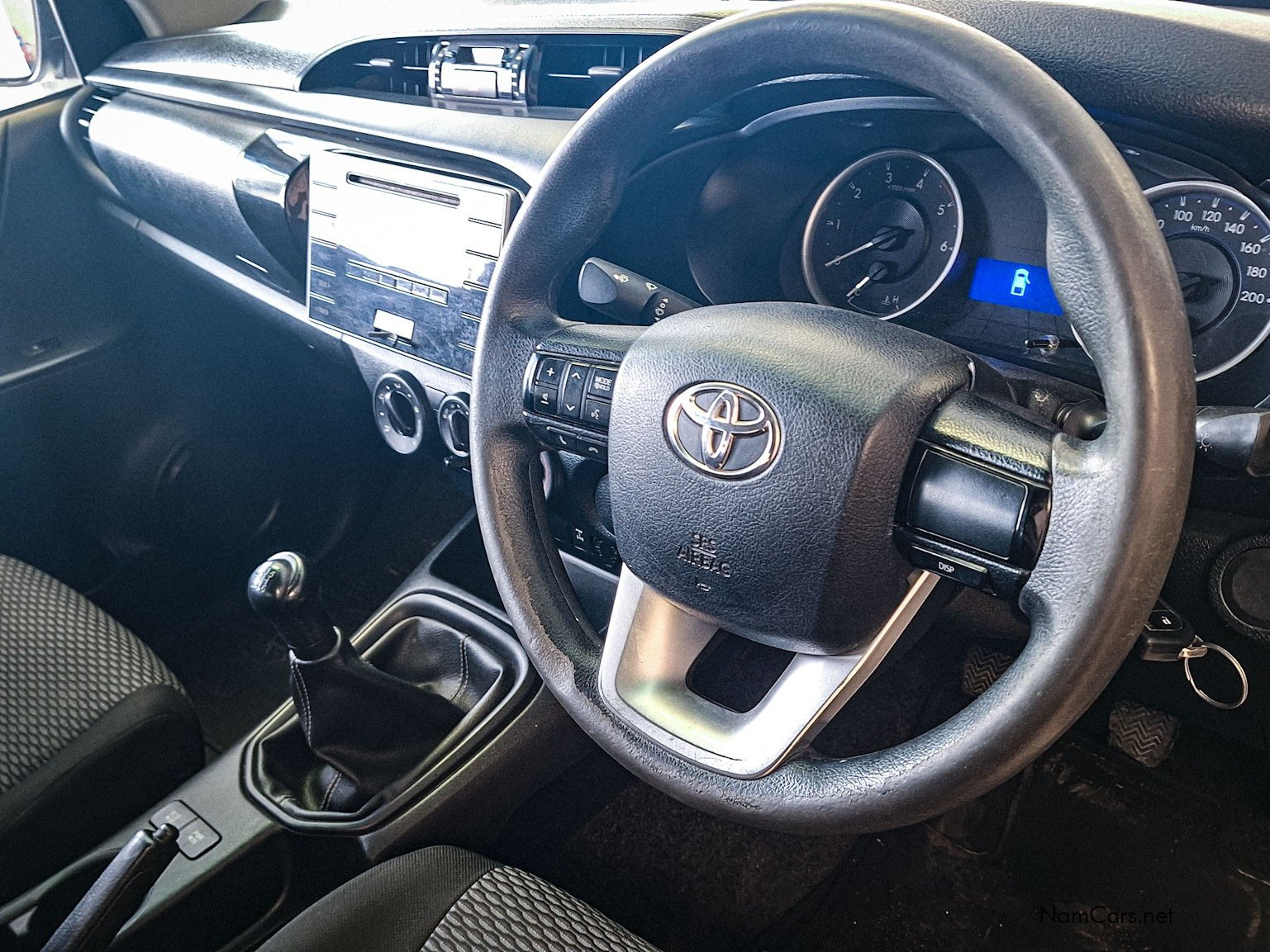 2016 Toyota Hilux photo 5