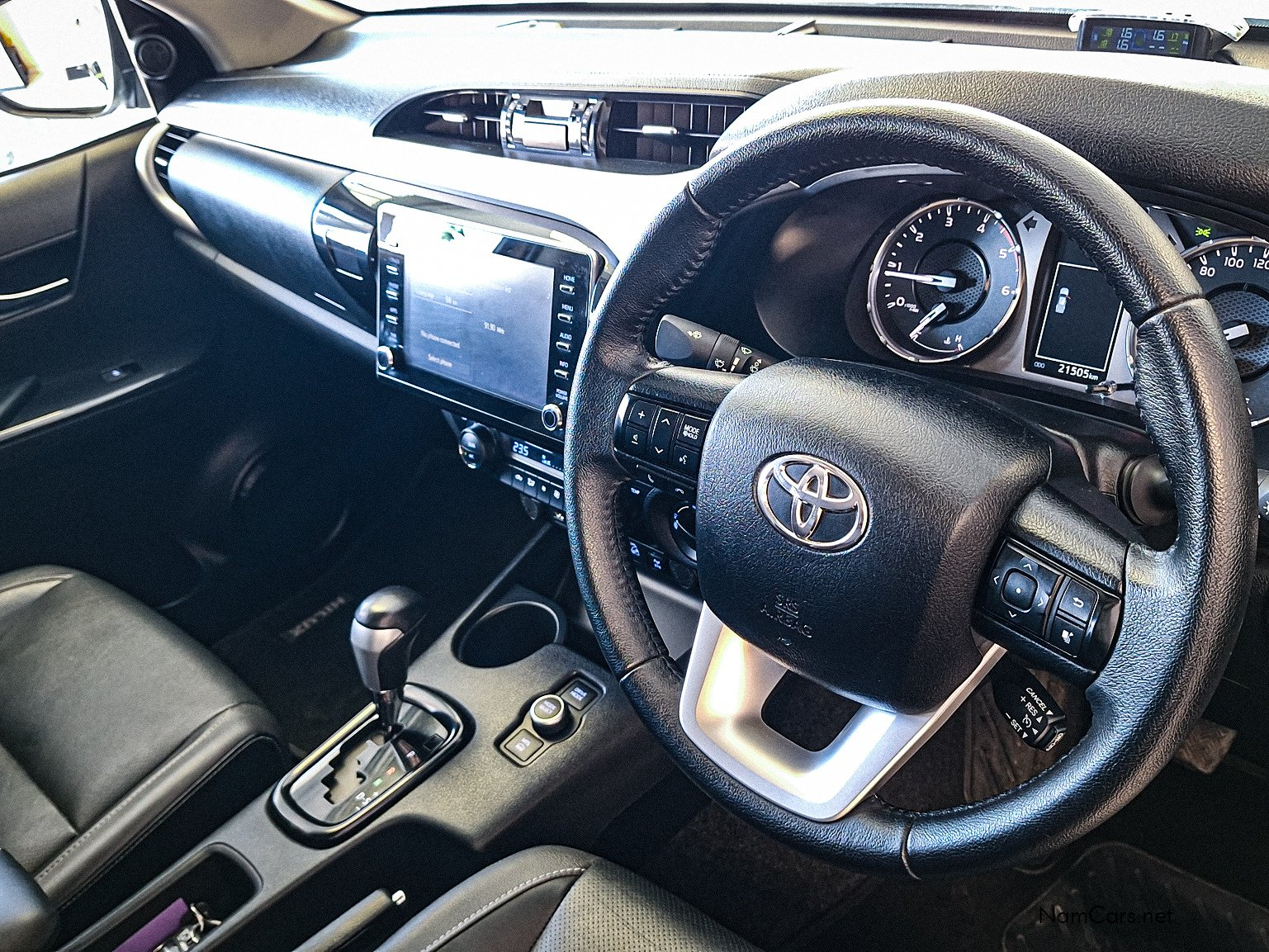 2025 Toyota Hilux photo 5
