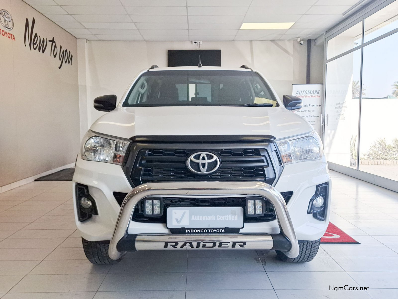 2019 Toyota Hilux photo 2