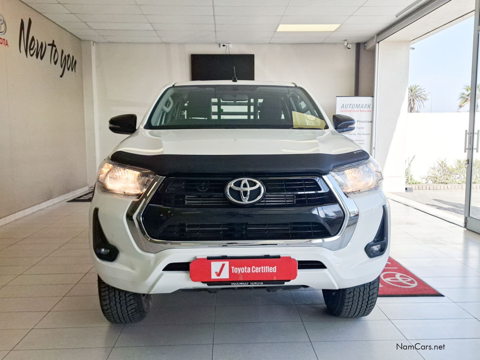 2024 Toyota Hilux photo 2