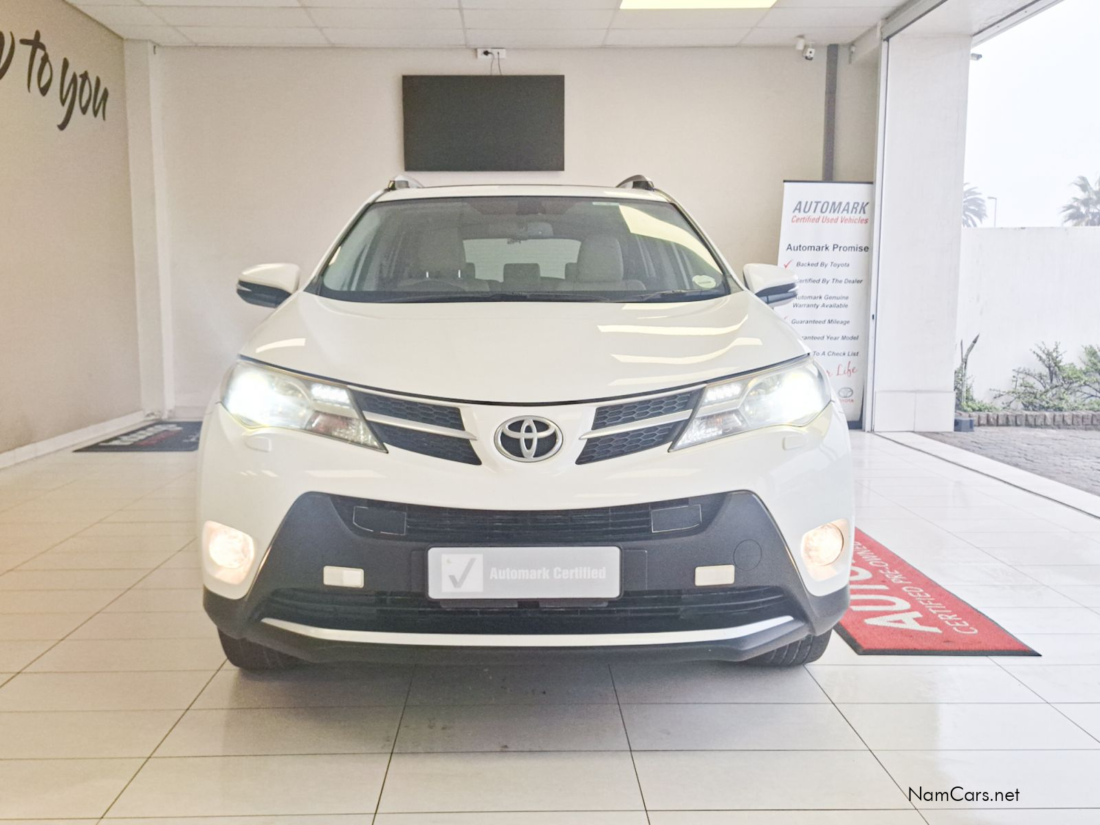 2016 Toyota Rav4 photo 2