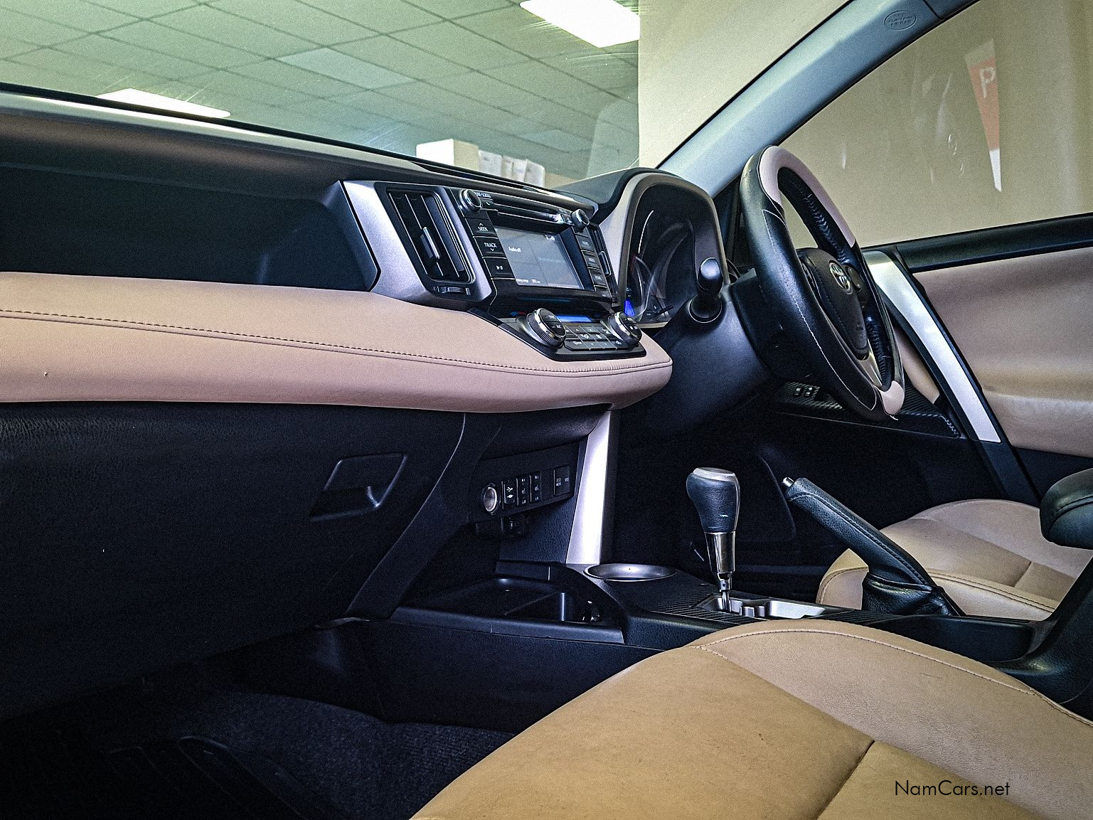 2016 Toyota Rav4 photo 6