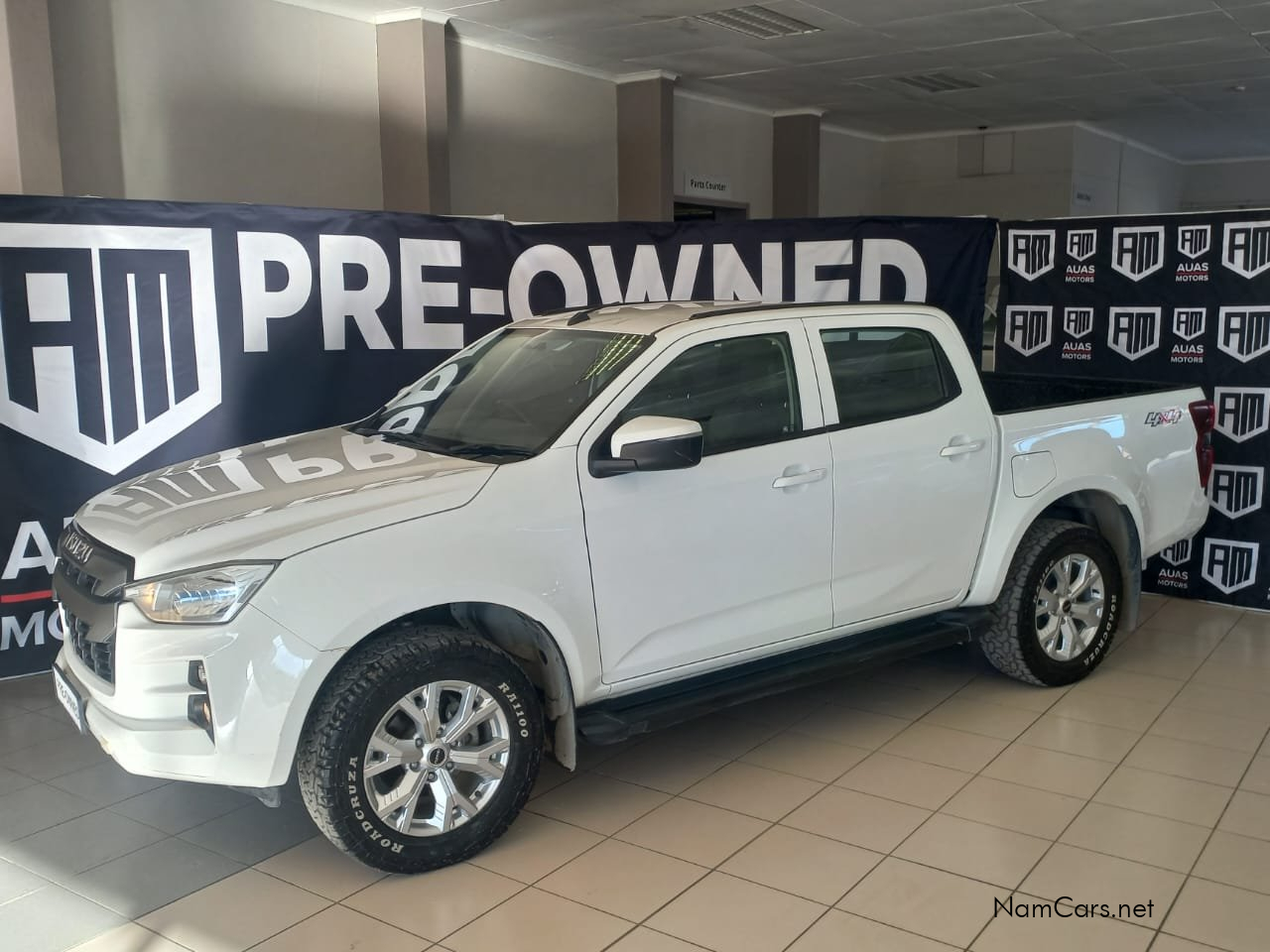 2023 Isuzu D-MAX photo 1