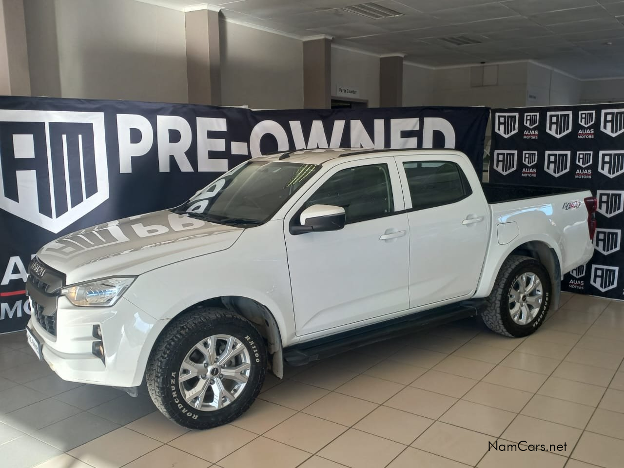 2023 Isuzu D-MAX photo 1