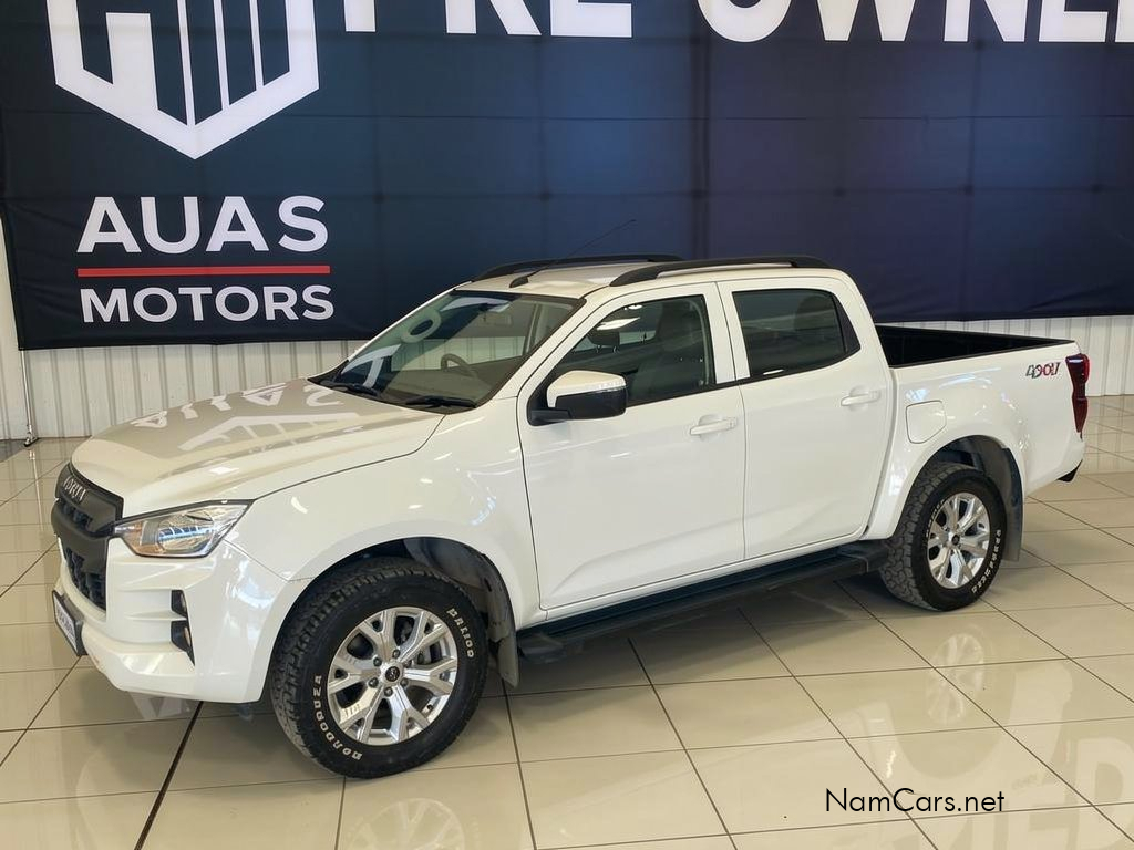 2023 Isuzu D-MAX photo 2