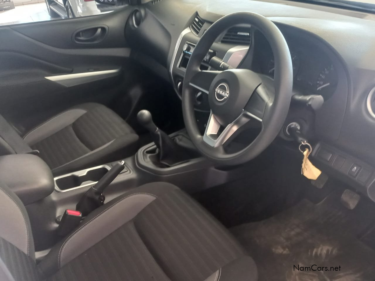 2025 Nissan Navara photo 6