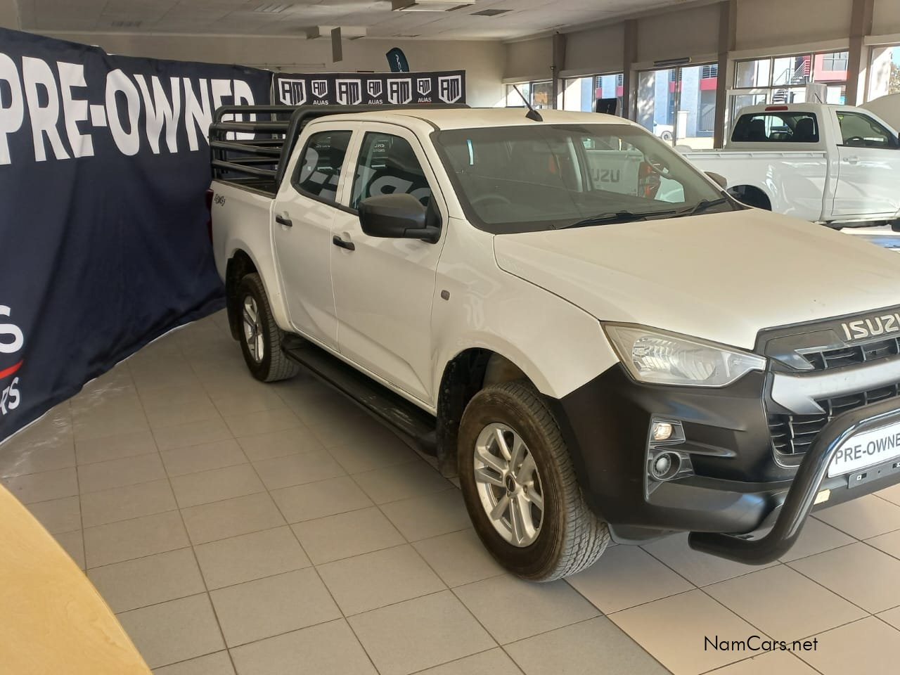 2022 Isuzu D-MAX photo 1