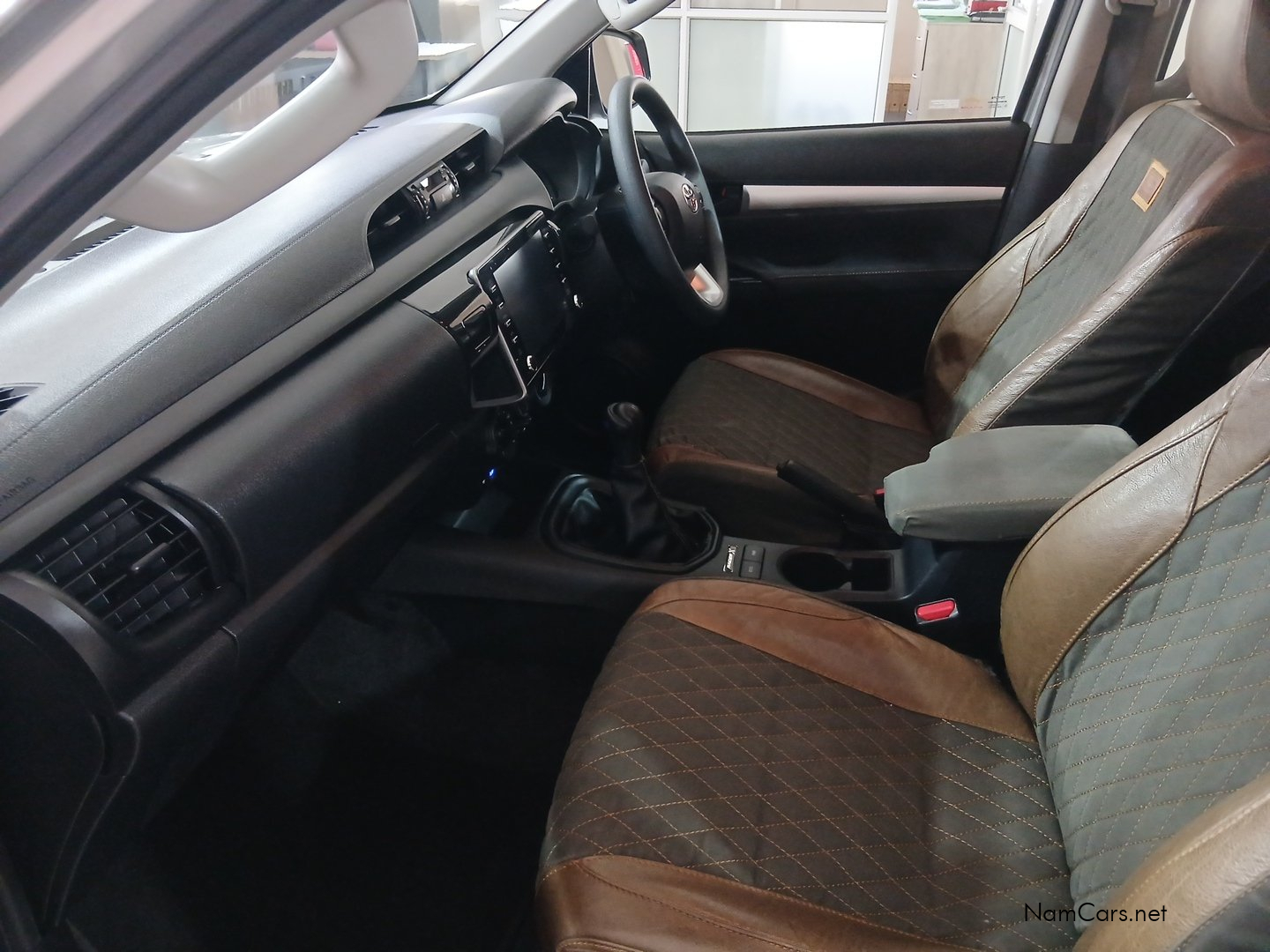 2024 Toyota Hilux photo 6