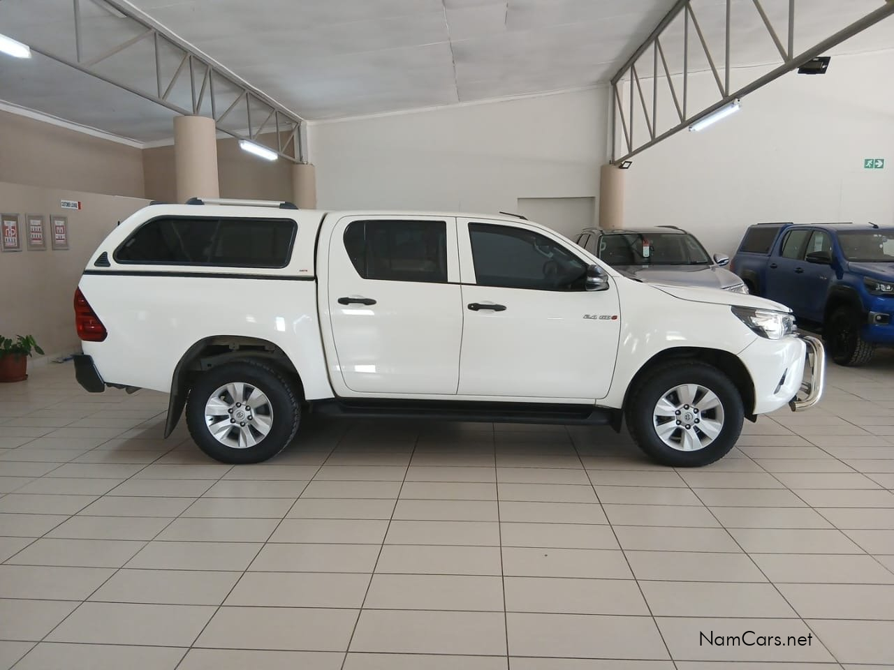 2018 Toyota Hilux photo 2