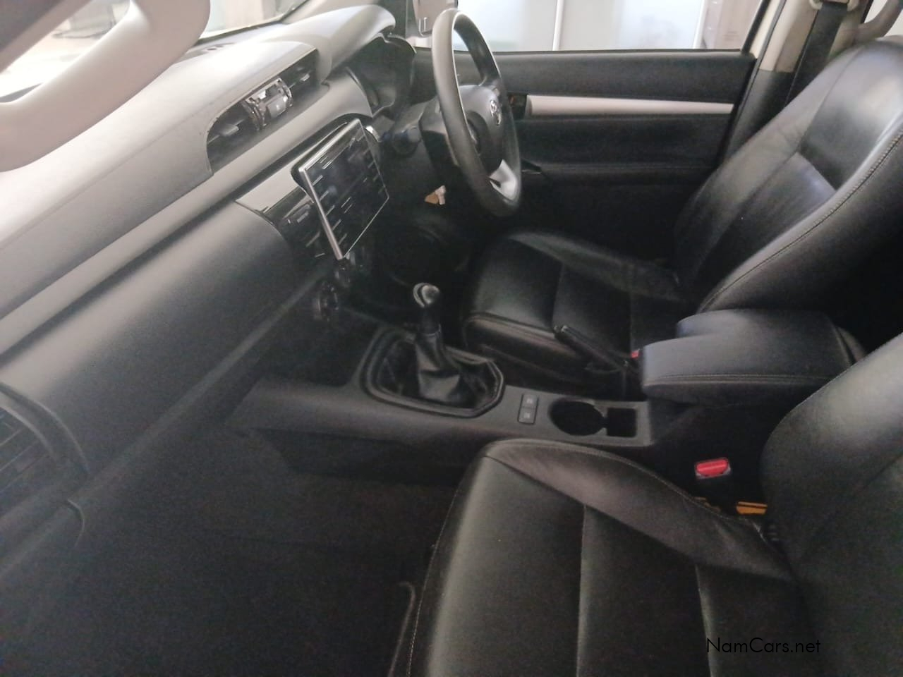 2018 Toyota Hilux photo 6