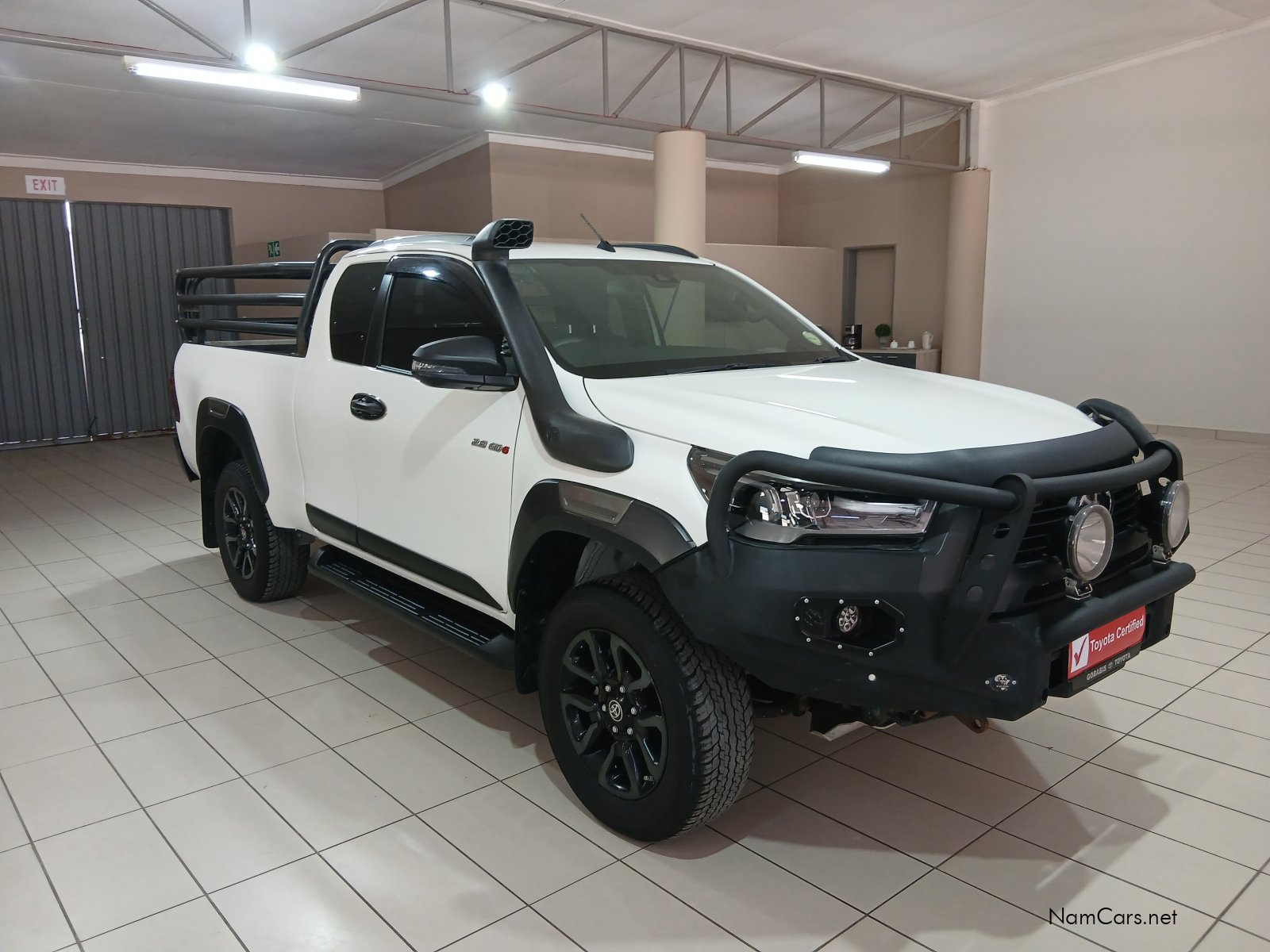 2023 Toyota Hilux photo 1