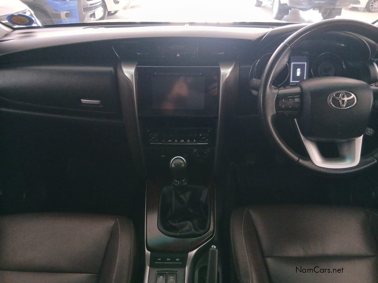 2018 Toyota Fortuner photo 6