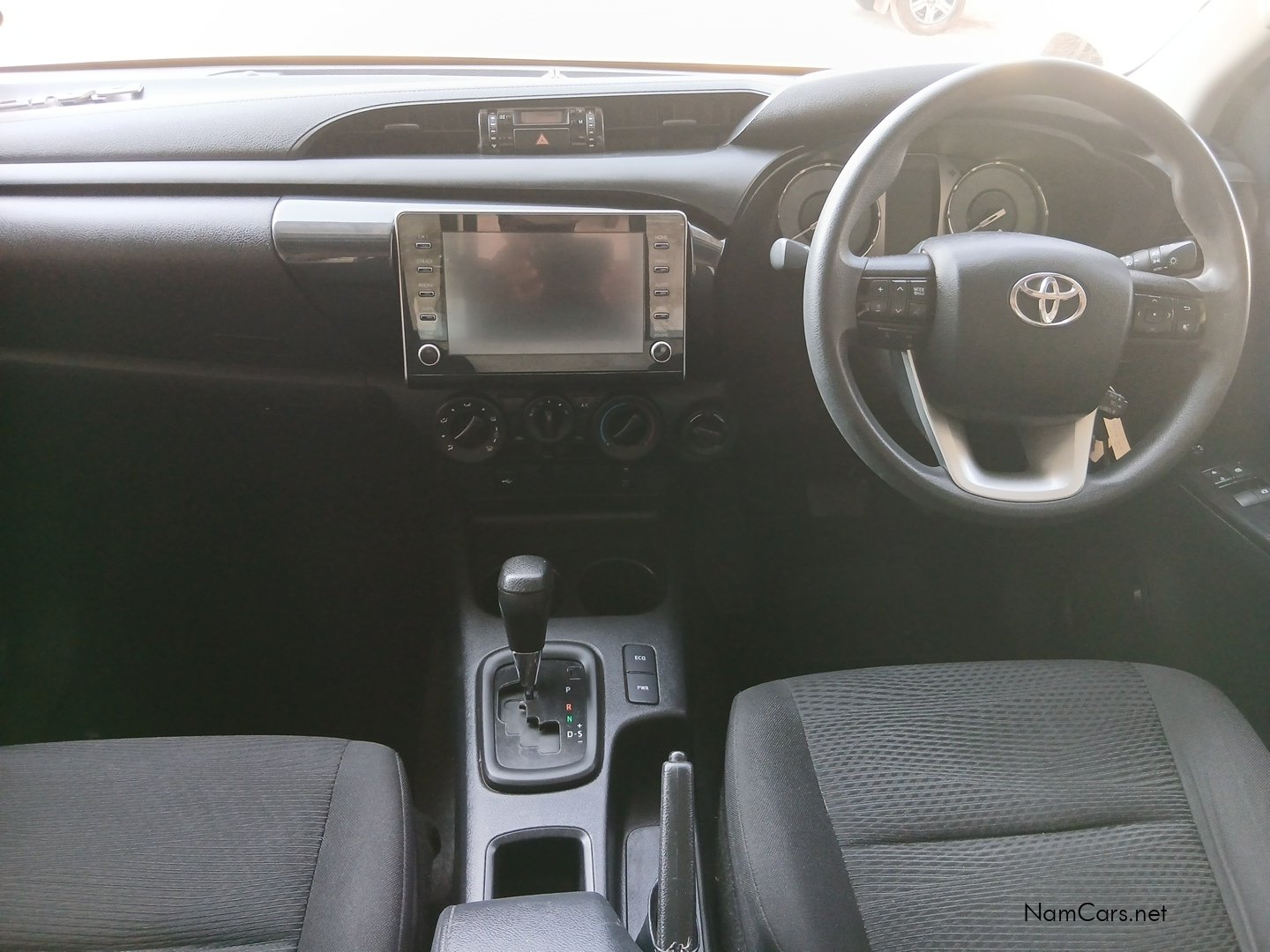 2024 Toyota Hilux photo 7