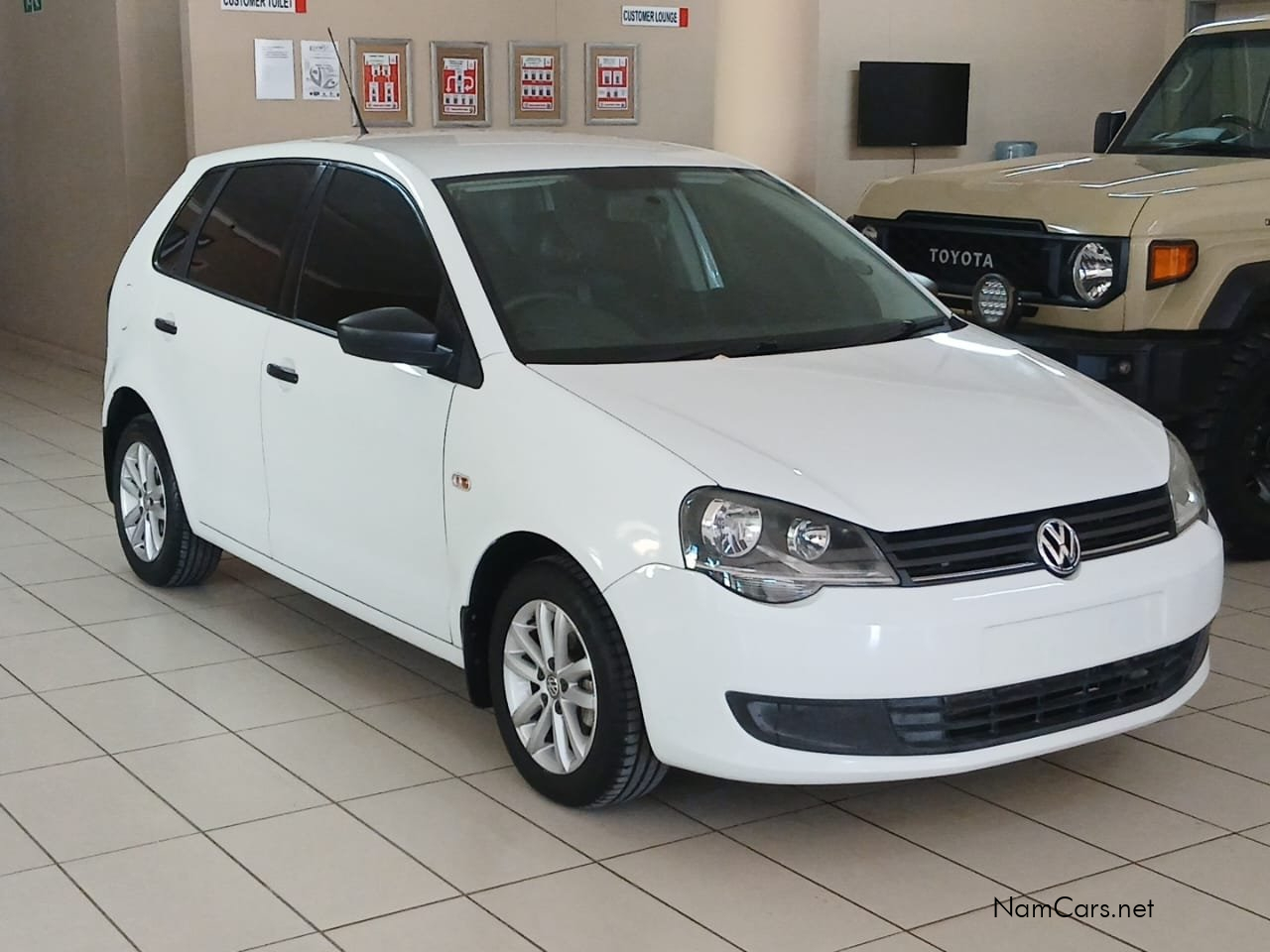 2017 Volkswagen Polo Vivo photo 1