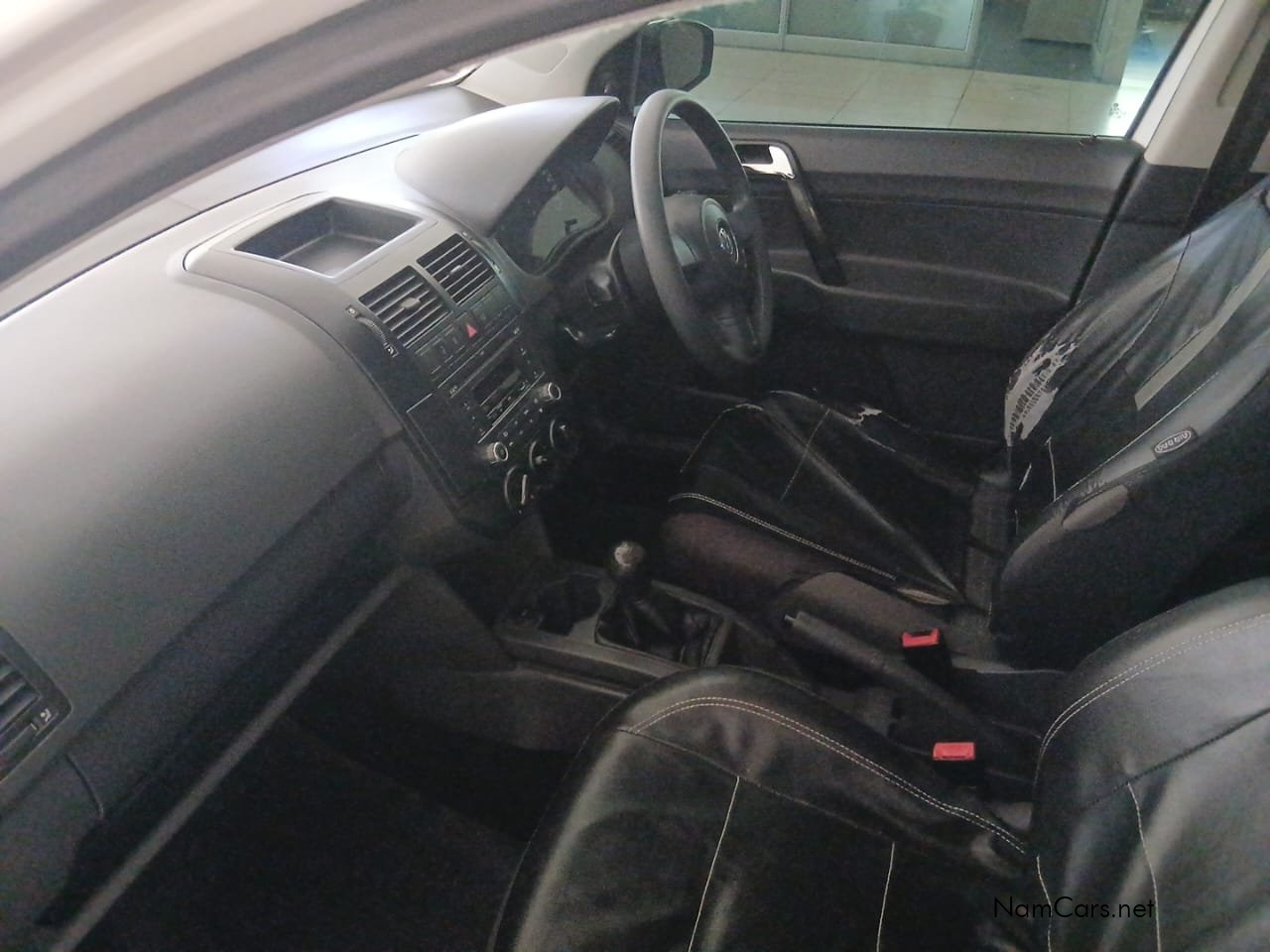 2017 Volkswagen Polo Vivo photo 7