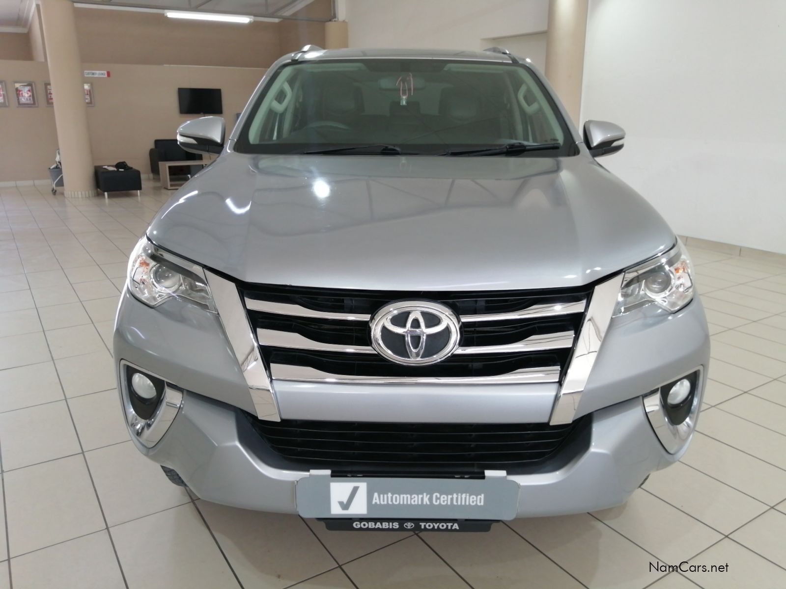 2017 Toyota Fortuner photo 4