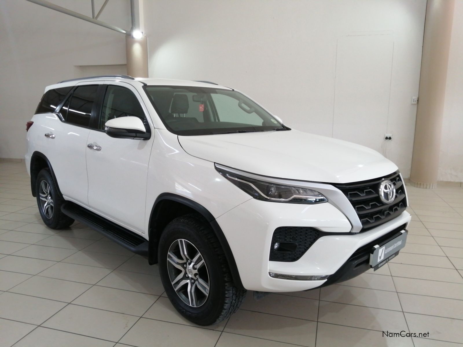 2022 Toyota Fortuner photo 1