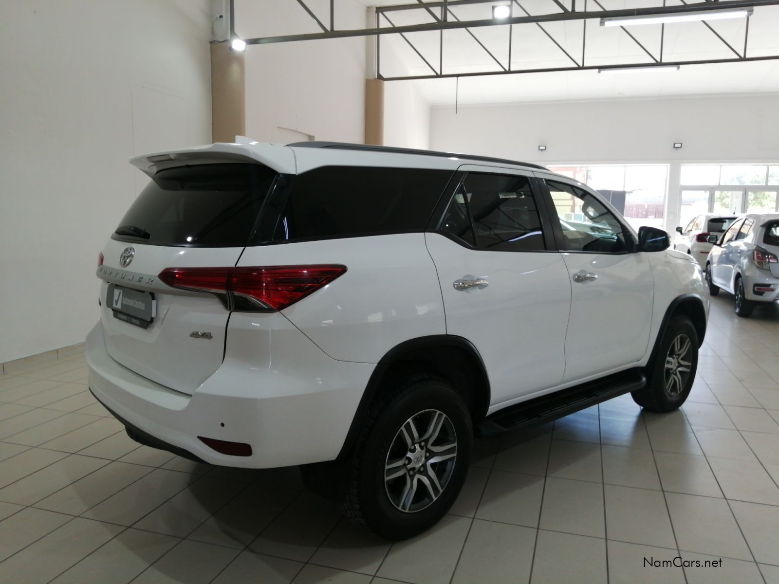 2022 Toyota Fortuner photo 2