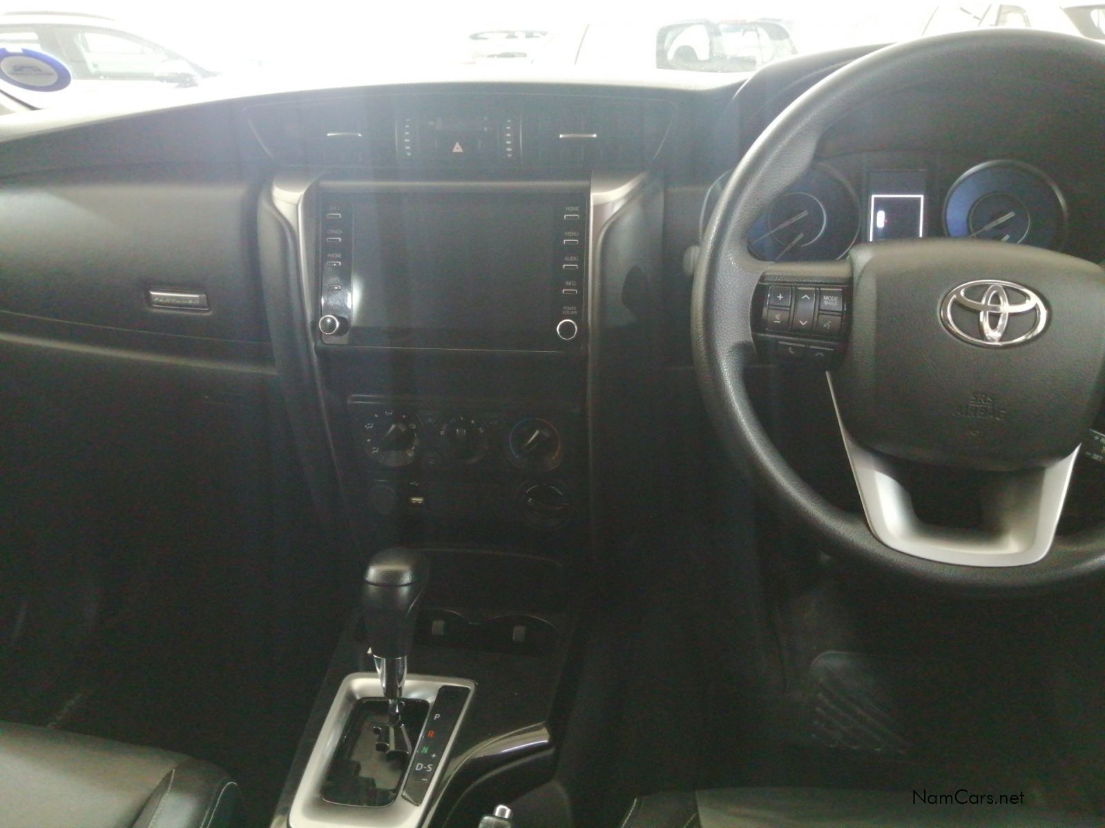 2022 Toyota Fortuner photo 6