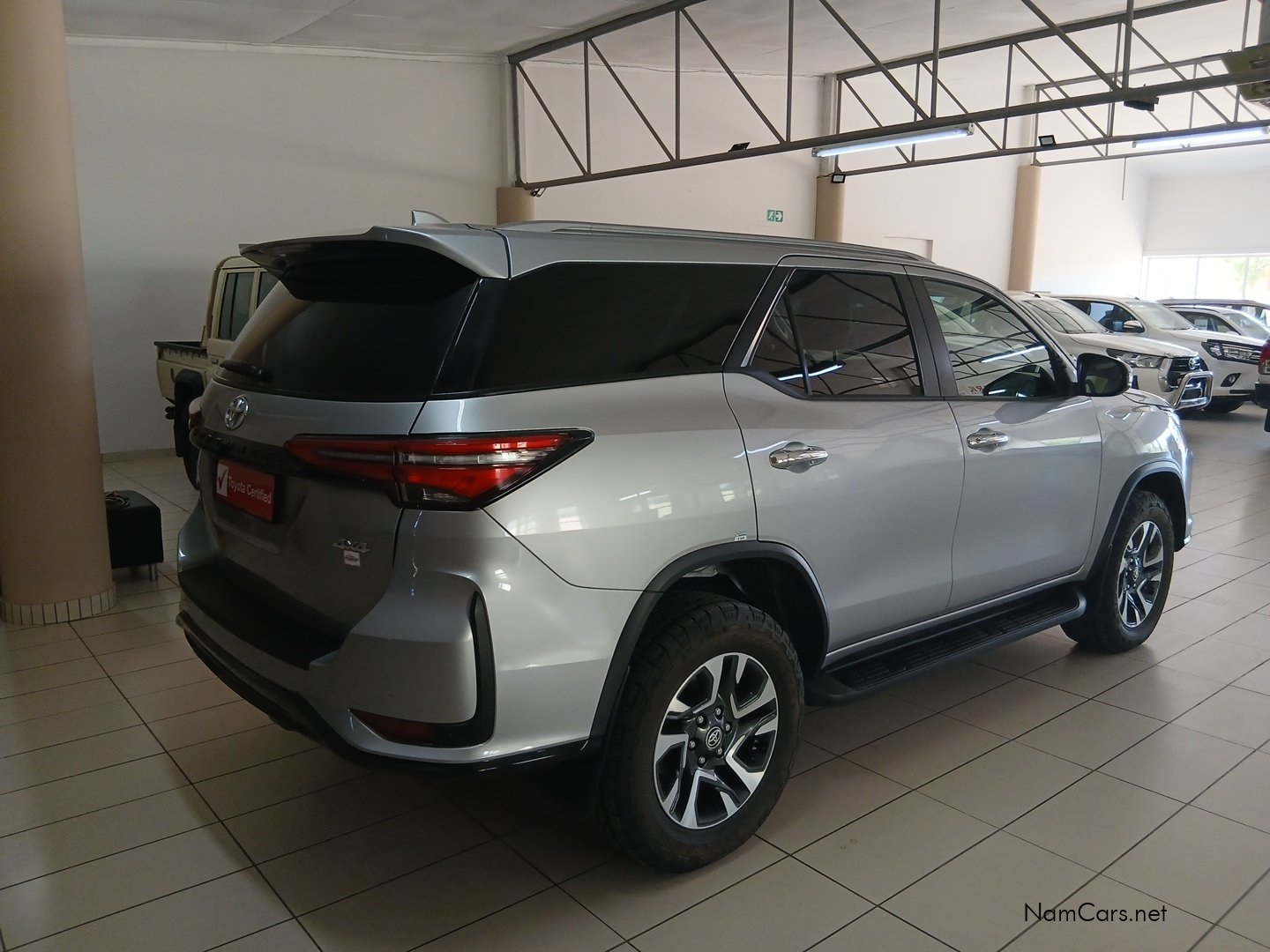 2025 Toyota Fortuner photo 7