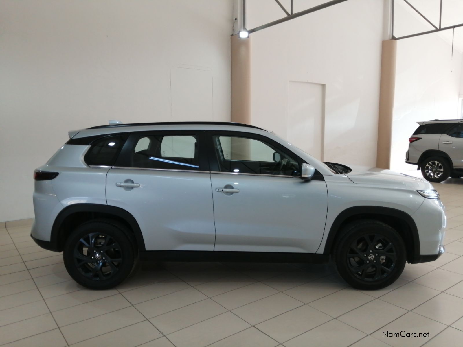 2024 Toyota Urban Cruiser photo 3