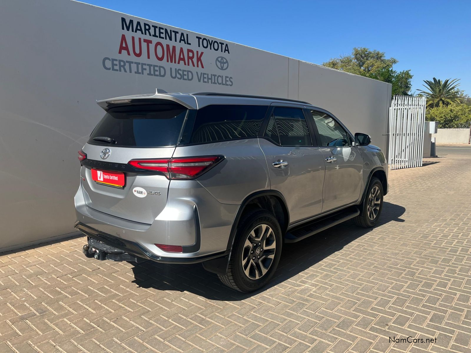 2024 Toyota Fortuner photo 2