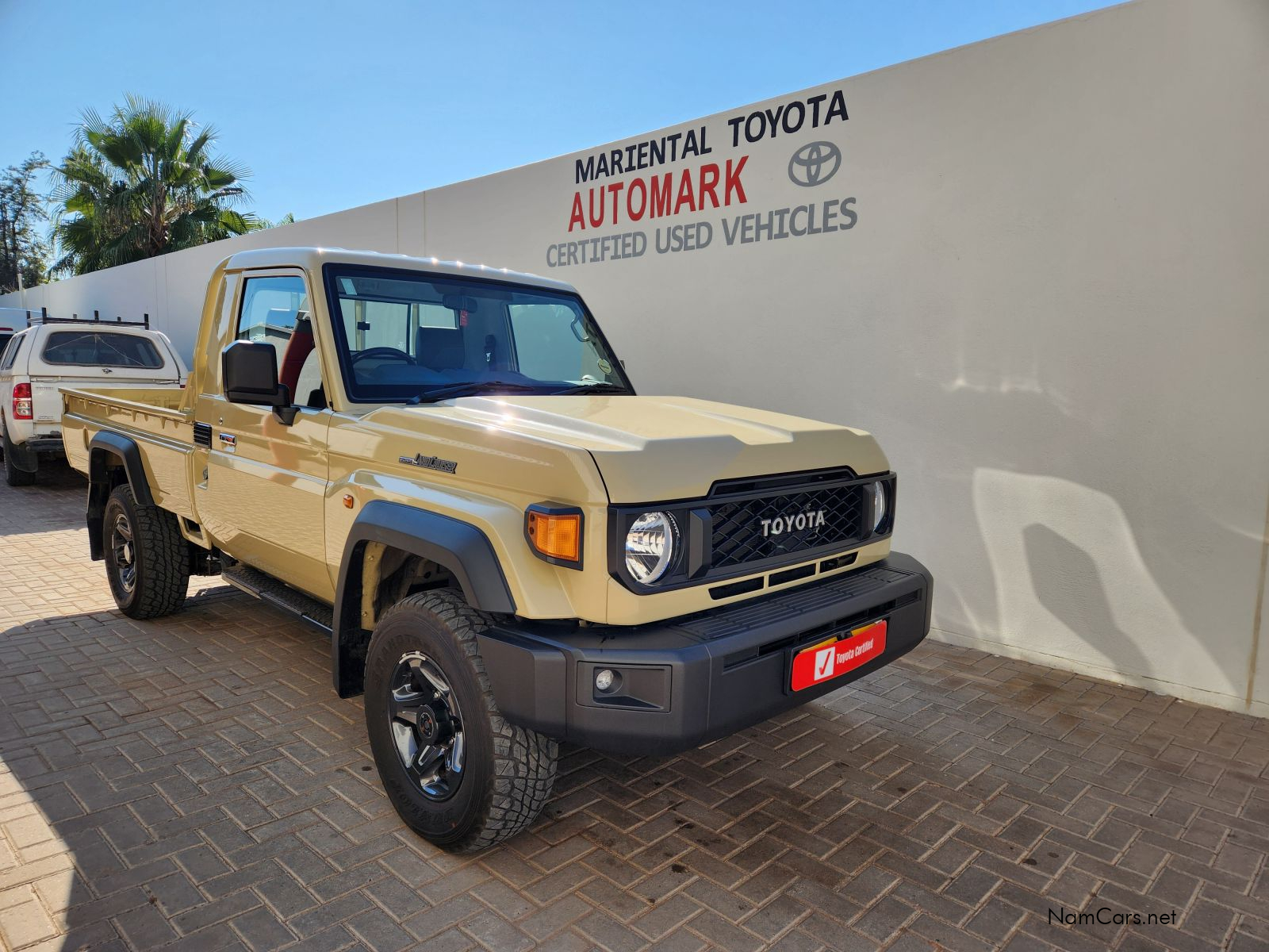 2025 Toyota Land Cruiser photo 1