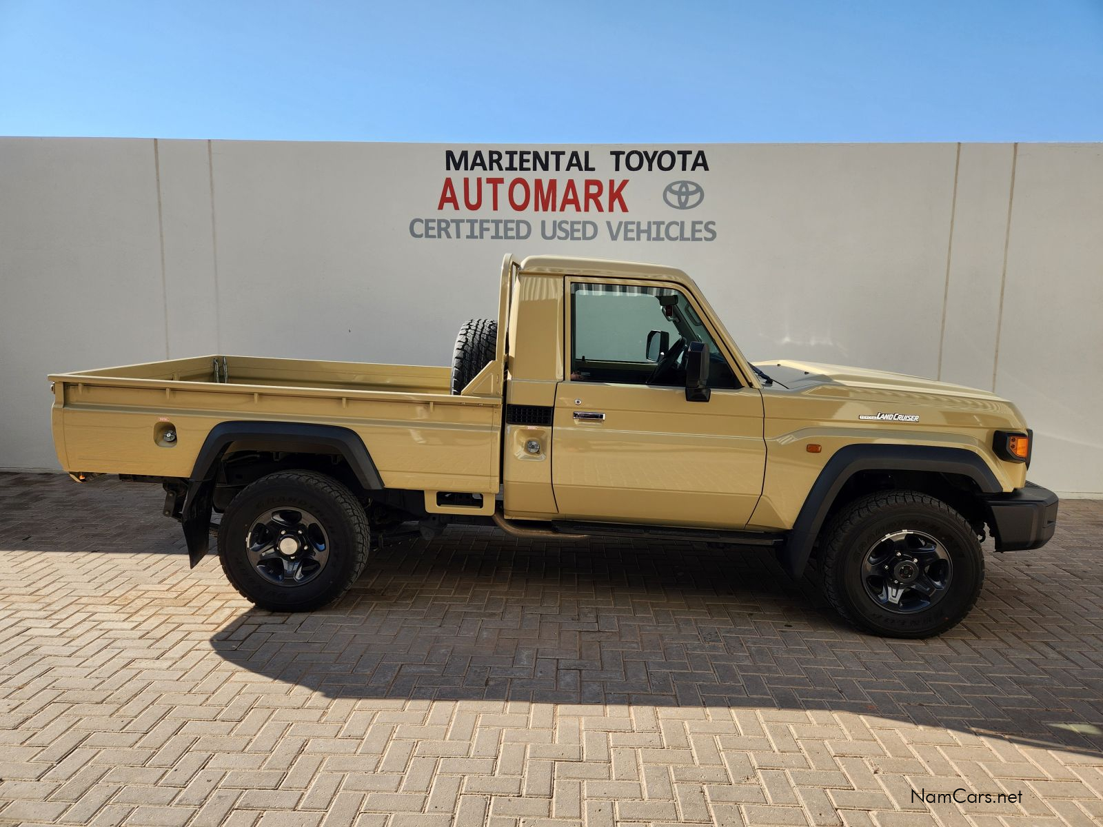 2025 Toyota Land Cruiser photo 3